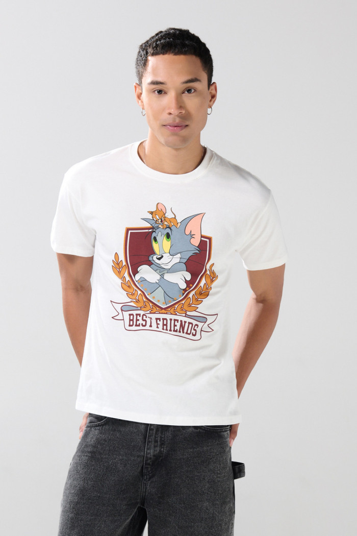 Camiseta manga corta crema con arte de Tom y Jerry