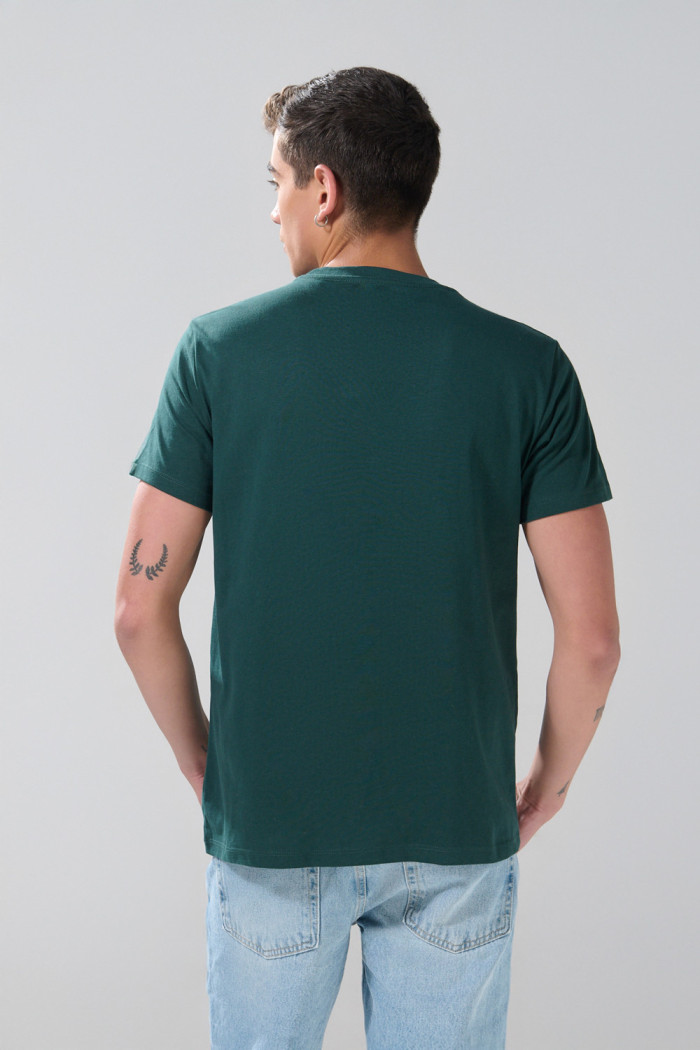 Camiseta en algodón manga corta verde con arte college
