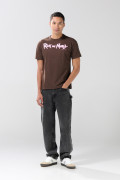 Camiseta café oscura de Rick and Morty manga corta