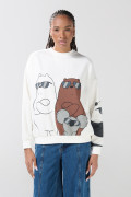 Buzo oversize crema de Osos Escandalosos cuello redondo