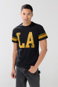 Camiseta negra cuello redondo con diseño college en algodón