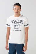 Camiseta cuello redondo crema con diseños de Yale
