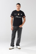 Camiseta en algodón cuello redondo negra con diseño college