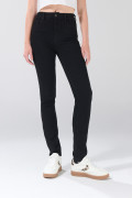 Jean negro jegging infaltables con súper tiro alto
