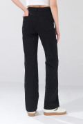 Jean tiro alto straight leg infaltables negro con bolsillos

