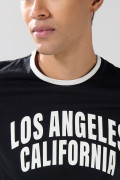 Camiseta cuello redondo negra college con contrastes