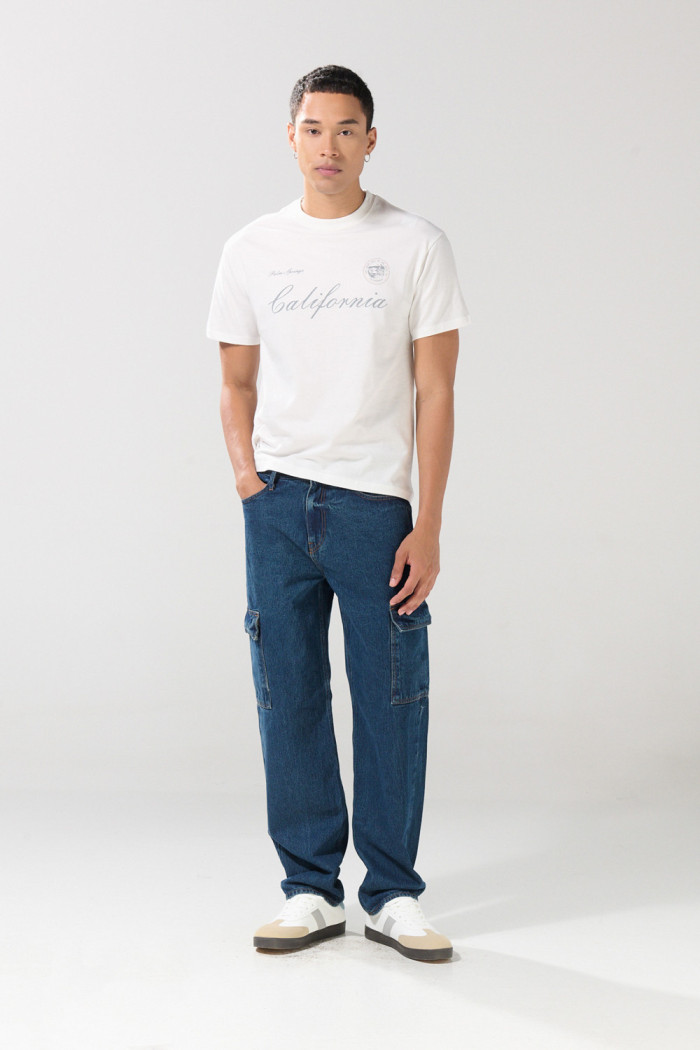 Camiseta college hombro rodado crema con manga corta