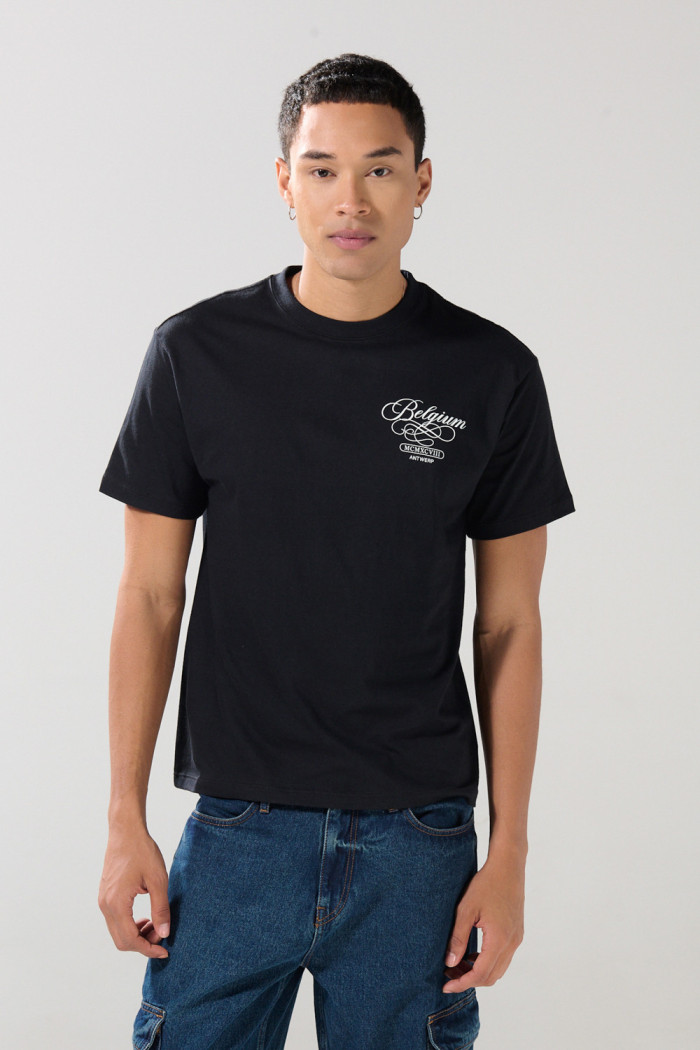 Camiseta negra college en algodón cuello redondo