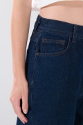 Jean baggy infaltables azul tiro medio con bota ancha
