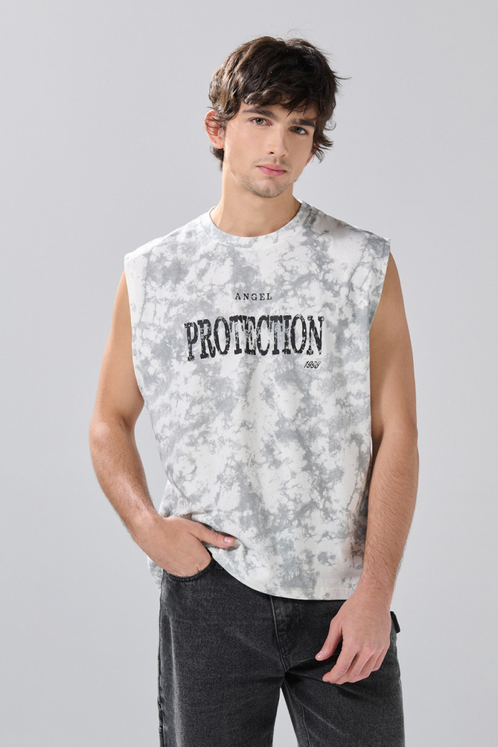 Camiseta oversize crema tie dye manga sisa con arte celestial