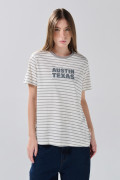 Camiseta a rayas crema con arte college y manga corta