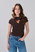 Camiseta café oscura en rib de Bambi cuello redondo