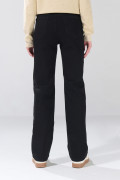 Jean tiro alto straight leg negro infaltables con bota recta

