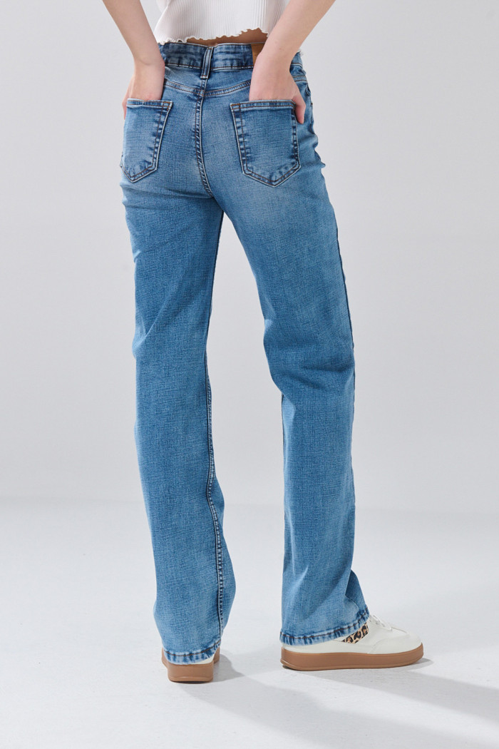 Jean infaltables azul straight leg bota recta con tiro alto
