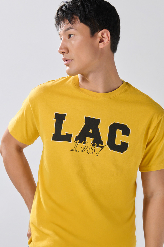 Camiseta amarilla oscura manga corta con arte college