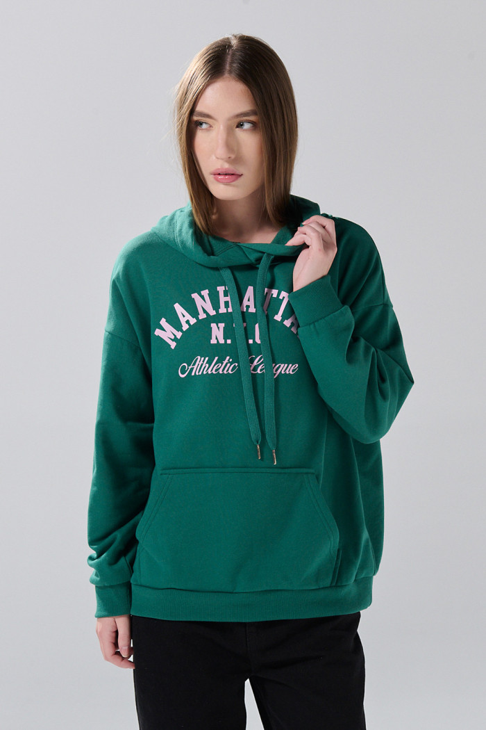 Buzo verde oscuro oversize con arte college y capota
