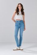 Jean azul medio jegging infaltables con súper tiro alto
