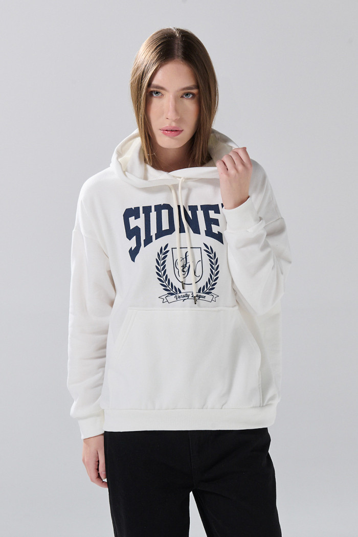Buzo con capota crema claro oversize y arte college