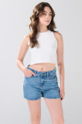 Short de jean infaltables tiro alto azul claro con desgastes
