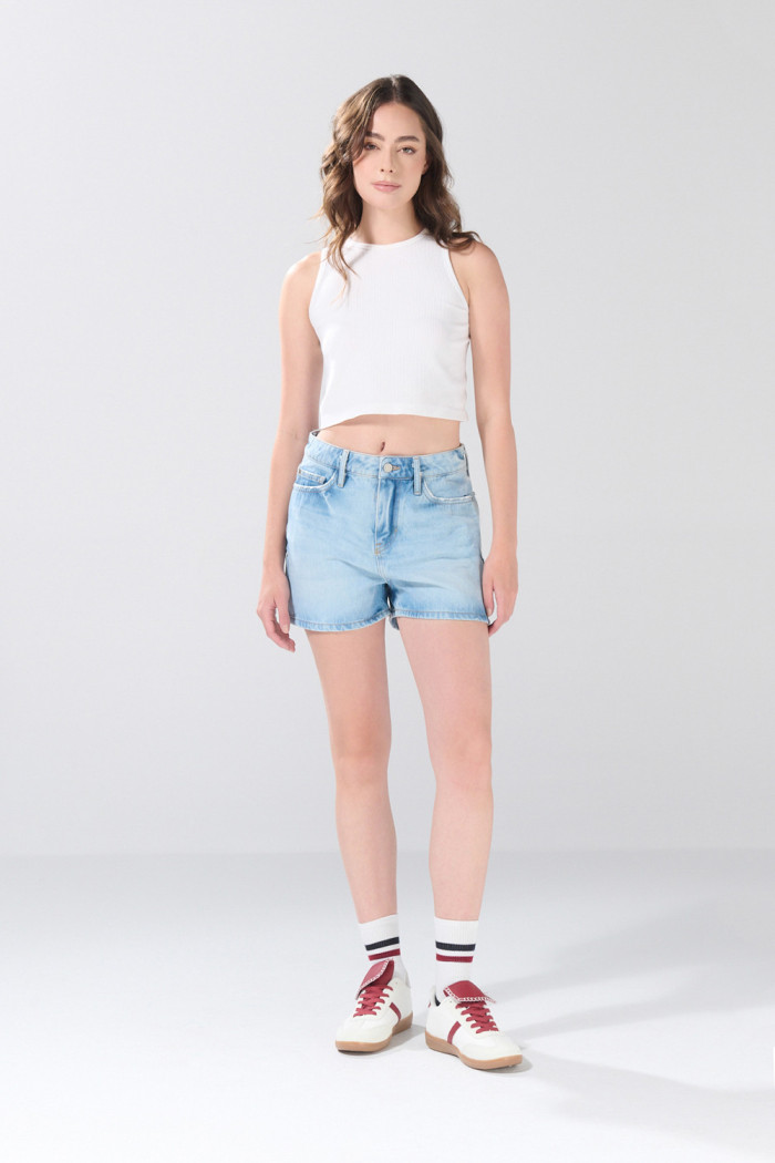 Short infaltables tiro alto azul de jean con 5 bolsillos
