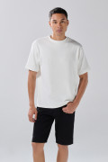 Bermuda de jean tiro bajo slim negra con bolsillos