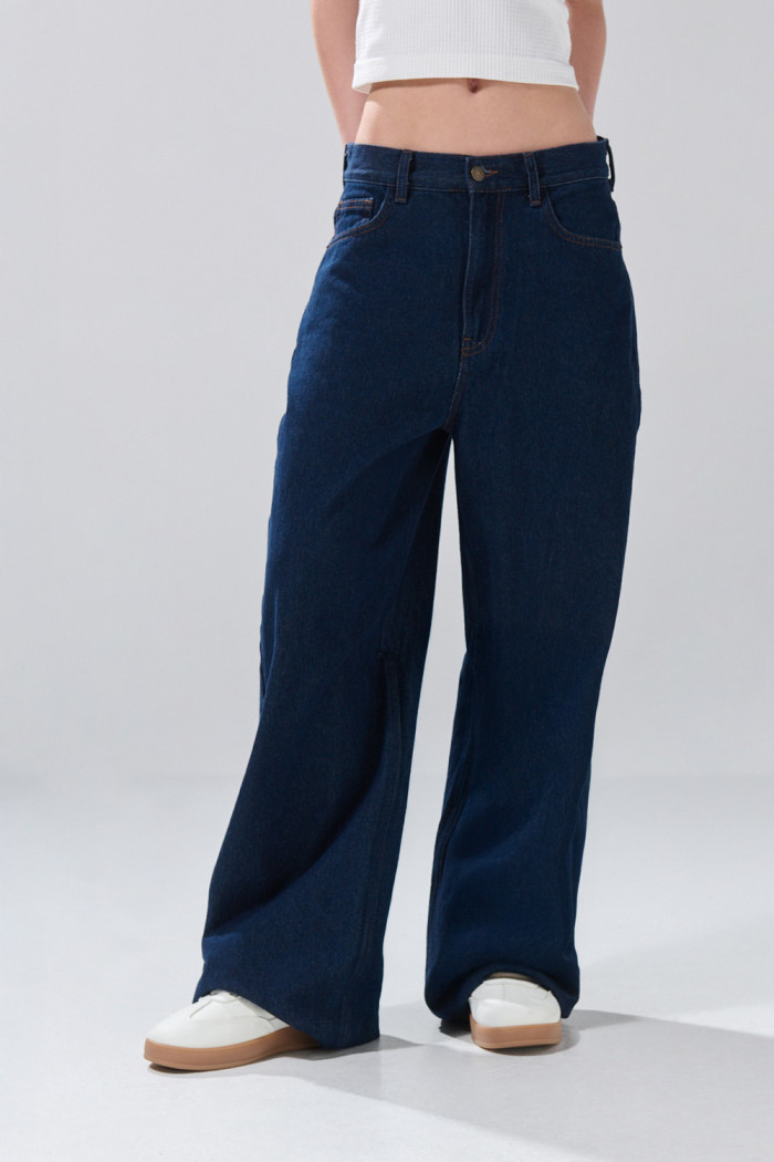 Jean azul intenso tiro medio baggy bota ancha con bolsillos