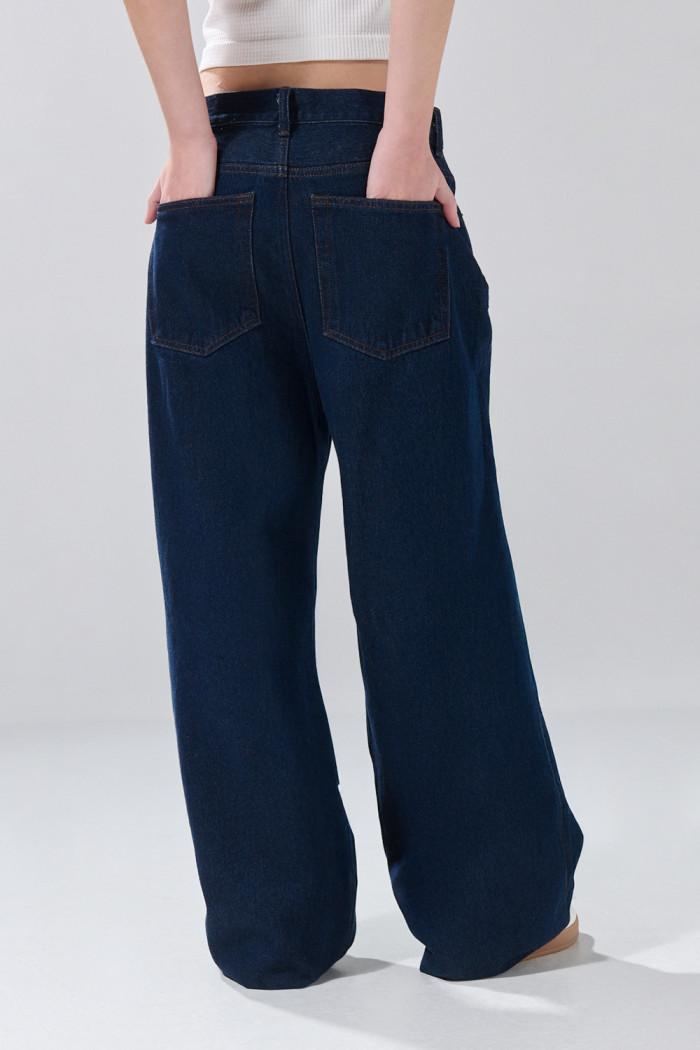 Jean azul intenso tiro medio baggy bota ancha con bolsillos