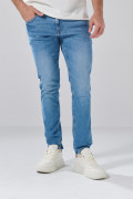 Jean azul medio skinny infaltables con bolsillos y tiro bajo
