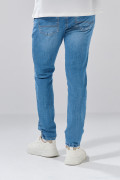 Jean azul medio skinny infaltables con bolsillos y tiro bajo
