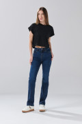 Jean azul oscuro straight leg bota recta con tiro alto