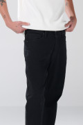 Jean negro straight leg infaltables tiro bajo con bota recta