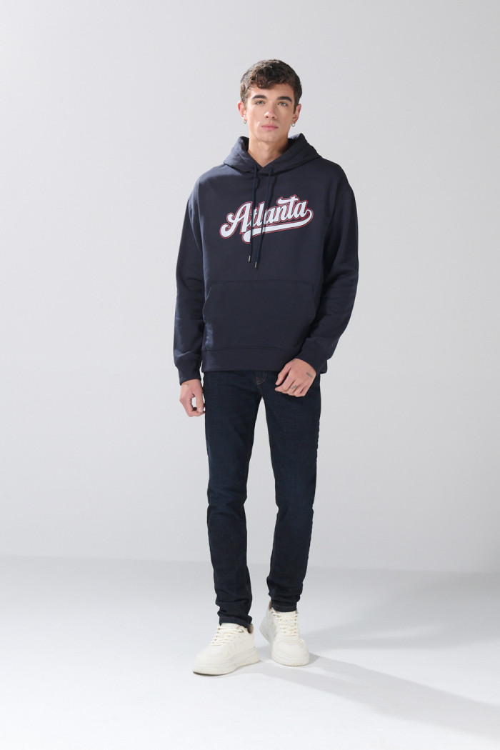Jean skinny infaltables azul con tiro bajo y bolsillos
