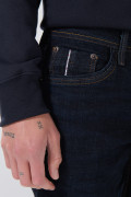 Jean skinny infaltables azul con tiro bajo y bolsillos
