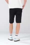 Bermuda slim de jean negra infaltables con tiro bajo
