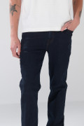 Jean azul intenso straight leg infaltables con bota recta
