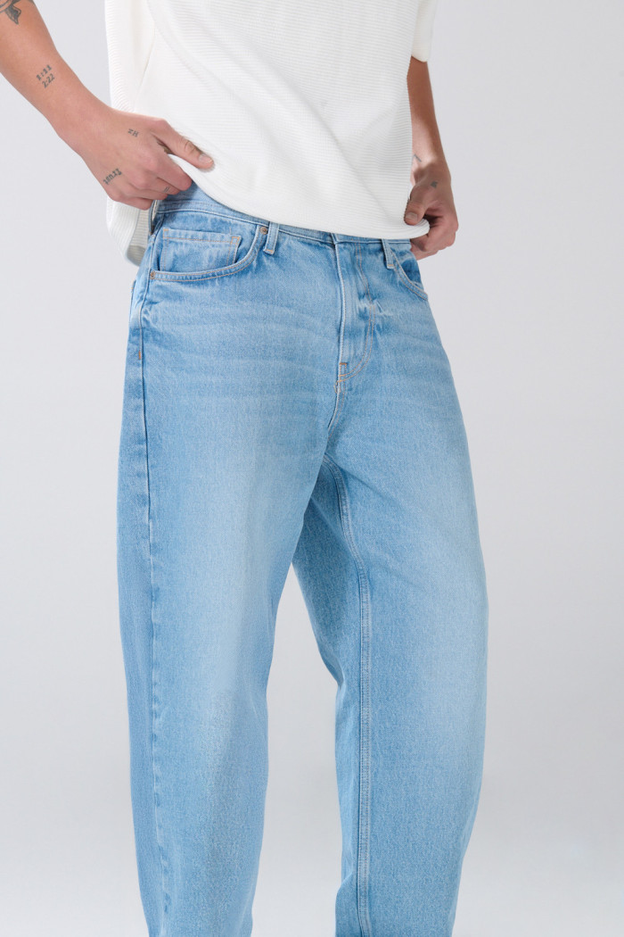 Jean bota ancha baggy infaltables tiro medio azul claro
