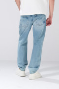 Jean infaltables azul 90´S con desgastes y tiro bajo
