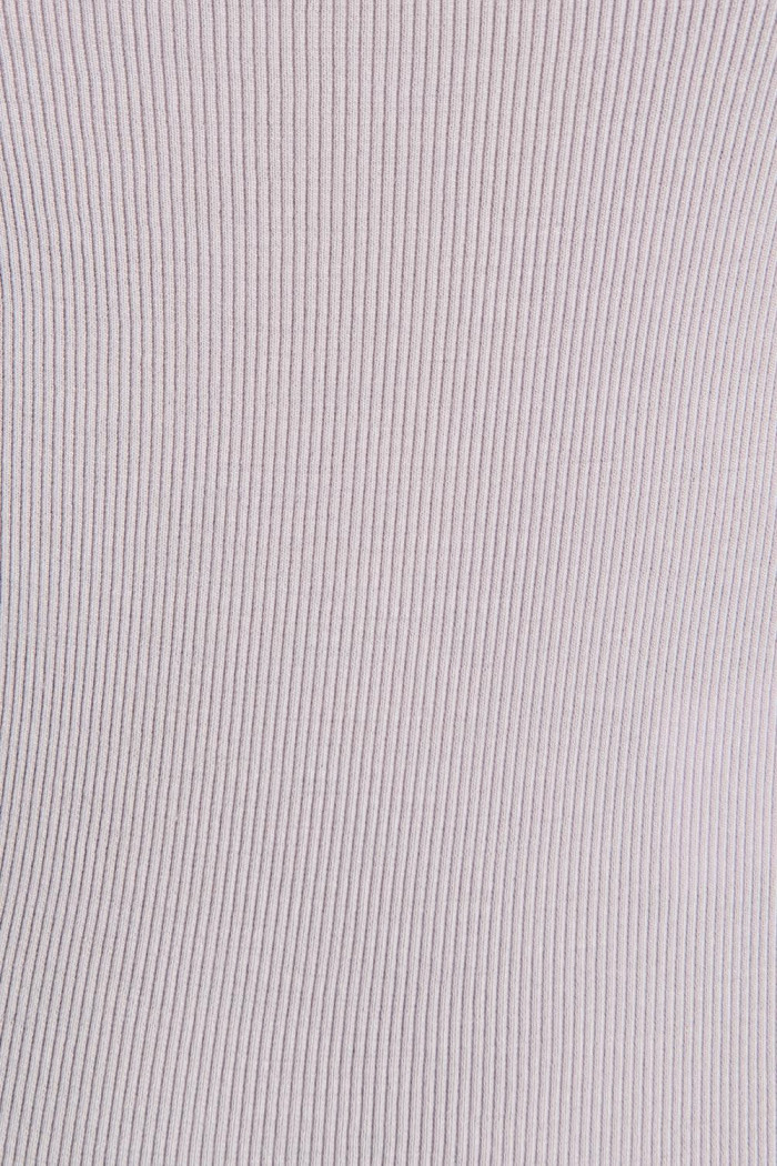 Camiseta unicolor con escote cuadrado y manga corta