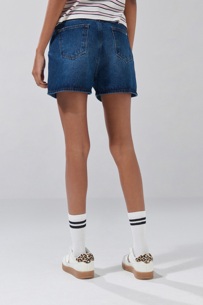 Short azul oscuro de jean infaltables con tiro alto
