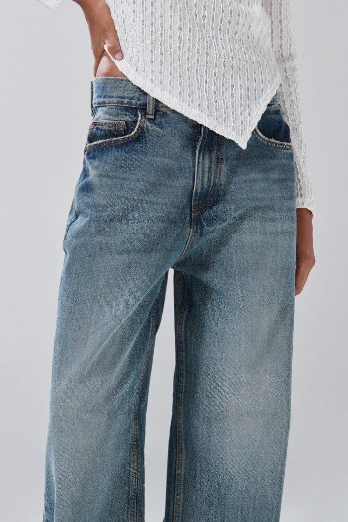 Jean tiro medio azul baggy infaltables con bota ancha
