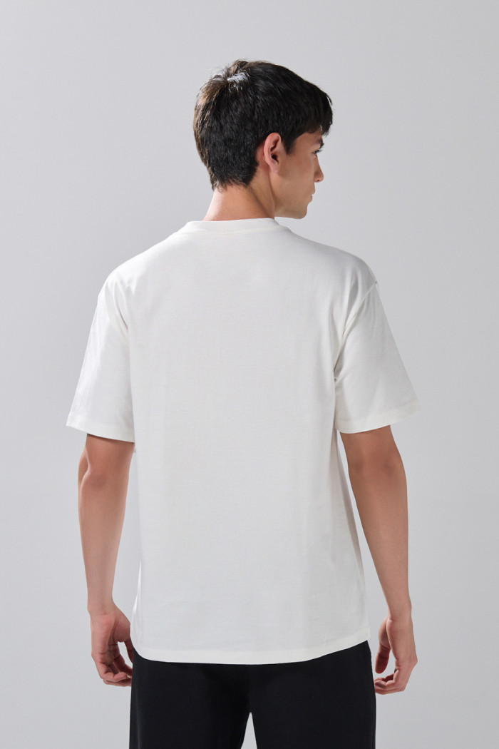 Camiseta en algodón crema clara con cuello redondo