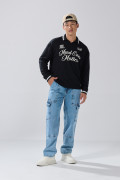 Buzo cuello polo oversize negro con diseño college
