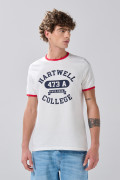 Camiseta manga corta college crema con contrastes rojos
