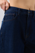 Jean tiro medio baggy infaltables azul con bota ancha
