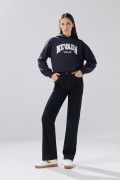 Jean azul intenso straight leg bota recta con tiro alto
