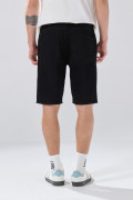 Bermuda de jean slim infaltables negra con tiro bajo
