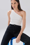 Jean straight leg infaltables bota recta azul con tiro alto
