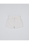 Short crema claro tiro alto de jean con cremallera
