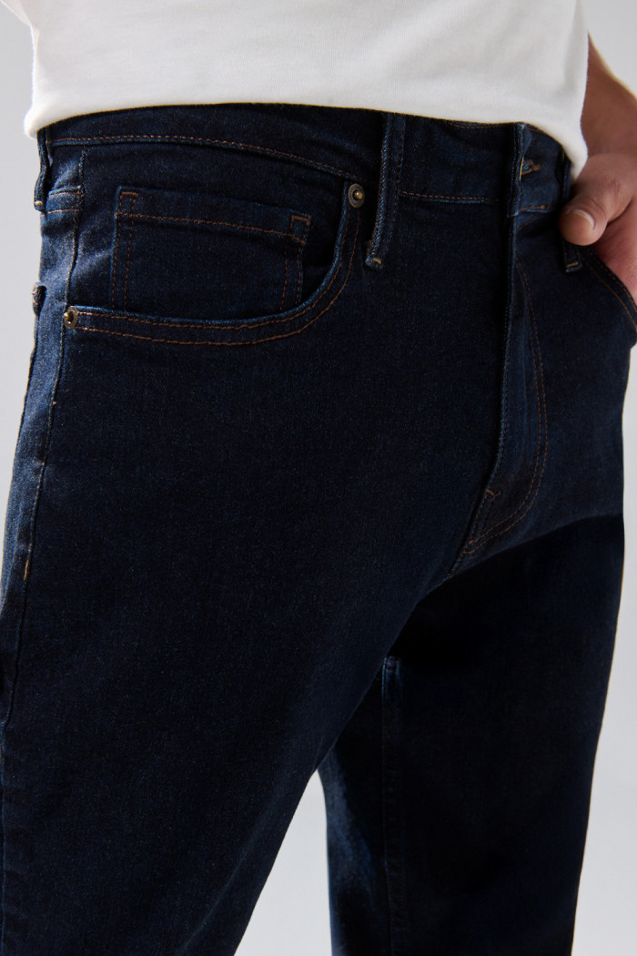 Jean straight leg infaltables bota recta azul con 5 bolsillos
