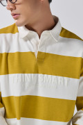 Buzo crema oversize a rayas con cuello polo y arte college